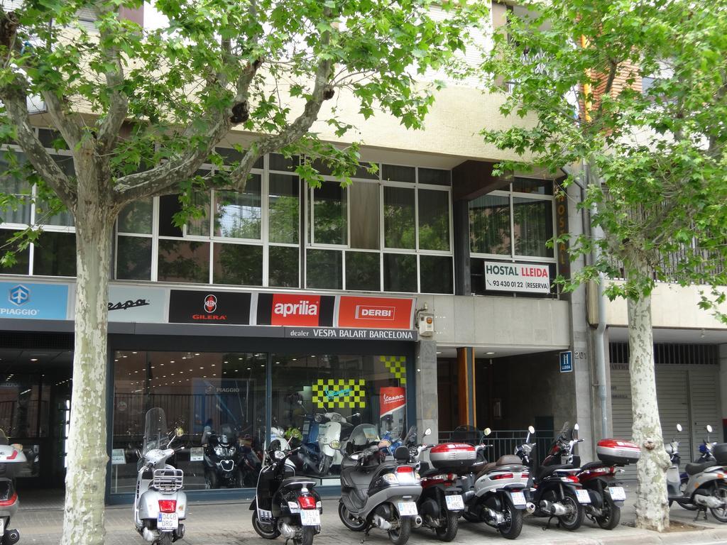 Hostal Lleida Hotel Barcelona Exterior photo